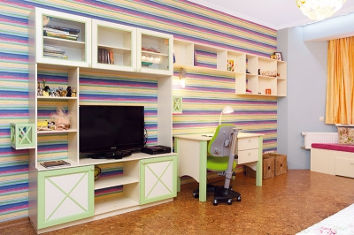 Пристенная мебель из массива сосны под покраску